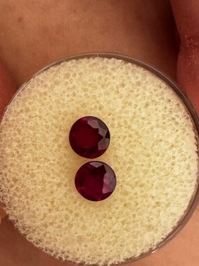1.52ct natural ruby pair